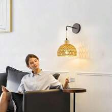 1盏乡村风格壁灯，带复古金属装饰、木质框架、半吸顶式安装、E26灯座、60瓦、不含灯泡、适用于干燥环境、110V-240V - 一件鄉村風壁燈 - 查看 7