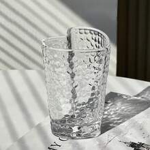 1个心形玻璃杯，6.76盎司，锤纹条纹设计，多用途，仅限手洗，适合盛装咖啡、鸡尾酒，适用于客厅、卧室、餐桌、情人节约会、葡萄酒，也可作为厨房和餐厅使用的爱心主题水杯。 - 彩色 - 查看 12