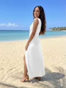 Elegant And Sensual Wrap-Style Beach Cover-Up Dress Made Of Premium Microfiber Fabric, Perfect For Summer Vacations, Beaches, And More. - trắng - Xem 2