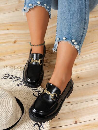 Wide Fit Round Toe Metal Buckle Decor Plus Size Slip-On Anti-Slip Thick Sole Black Lined Chunky Heel Loafers, Suitable For Women To Wear With Skirts, Pants, Fashionable And Simple, College Style, Suitable For Wide Feet