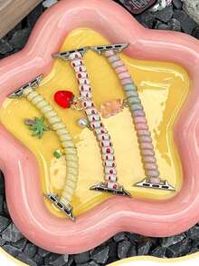 1条INS风可爱波点弹力发圈表带，配草莓珍珠吊坠，适用于 38/40/41/42/44/45/46/49mm Ultra/SE/11/10/9/8/7/6/5/4/3/2/1，创意透气女士表带配件