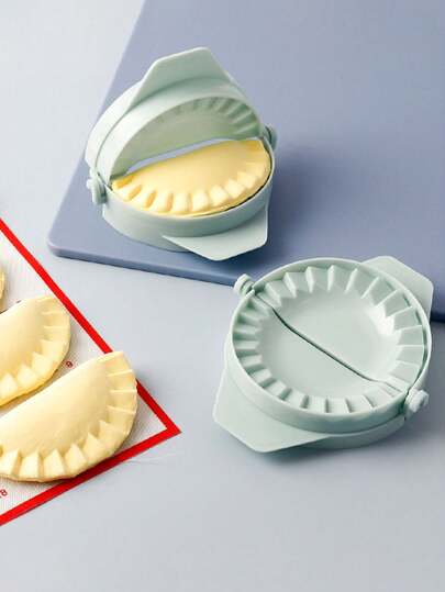 1pc Dumpling Mold,DIY Dumpling Mold,Dumpling Maker Device,Plastic Dumpling Pressing Mold,Dough Press,Quick And Easy Dumpling Maker,Plastic Mold For Perfectly Shaped Dumplings,Manual Dumpling Maker,Plastic Dumpling Mold,Fast Dumpling Clip,Ideal DIY Tool For Making
