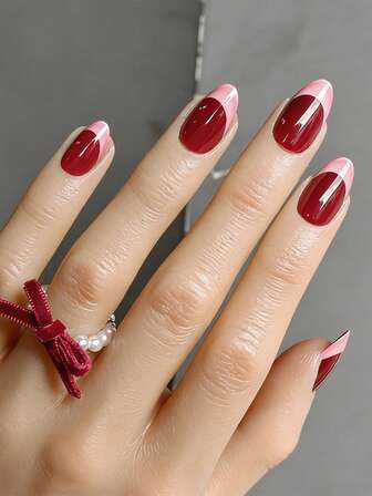 30片装短款杏仁形美甲贴片，秋冬季法式短款美甲，红色经典纯色法式设计，优雅风格，全覆盖式假指甲，适合女性和女孩日常约会派对佩戴