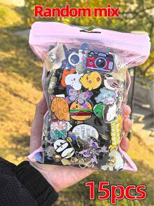 10/15/20/30/40/50/60/70/80/100枚随机胸针混装（不重复款式），合金金属徽章，动物、水果、蔬菜、卡通、字母图案，隐藏收藏款式，可爱、优雅、休闲设计，适合多种场合，数量越多，款式越多，可作为鞋子、包包、衣服的装饰配件，是送给成人和儿童的绝佳礼物 - 彩色 - 查看 9