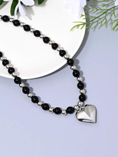  1件情人节时尚INS风心形吊坠撞色串珠项链，男女皆宜，适合日常、约会、派对佩戴，四季皆宜，礼物