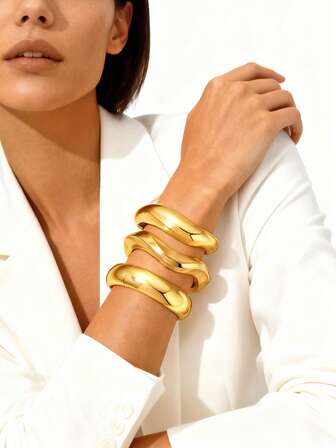 1 pieza Brazalete metálico geométrico exagerado, liso y elegante, de estilo minimalista, en color plateado brillante, accesorio diario para mujer, adecuado para negocios, fiestas y festivales