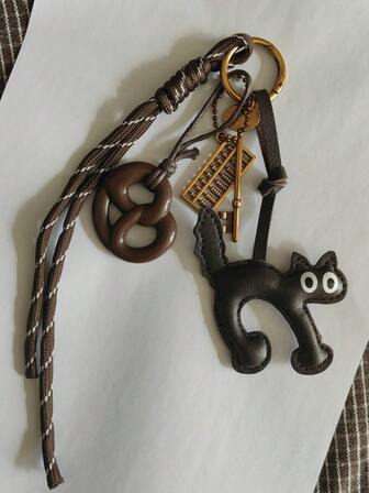 Ins Style Chic And Accessory, Keychain With A Cute Design Including A Biscuit, Abacus, And Big-Eyed Cat. Decorative Knotted Cords, Suitable For Women, Girls, The Office, School; A Small Gift To Boost Your Style,Perfect Holiday, Birthday, Valentine'S Day, And New Year'S Gift