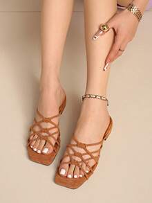 New Handmade Hollow Out Niche Design Sandals, Gold Color, French Style, Suitable For Summer Wear - Brown - View 5