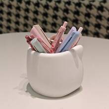 SANRIO Hello Kitty & Kuromi 笔筒及化妆刷收纳盒，可爱三丽鸥学生桌面收纳，开学/圣诞礼物 - 彩色 - 查看 2