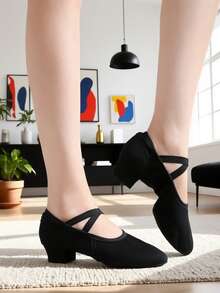 Modne buty do tańca na niskim obcasie 3 cm, z miękką podeszwą, dla kobiet, kolor czarny, elastyczny pasek na krzyż, wsuwane buty do uprawiania sportów halowych, do jogi, baletu, tańca latynoamerykańskiego i tańca współczesnego, wygodne, trwałe, lekkie, oddychające - Czarne - Zobacz 6