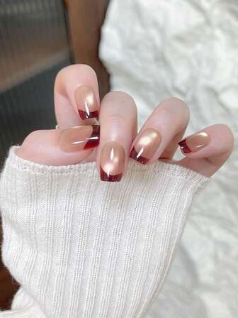 10片装短方形美甲贴纸，秋冬猫眼短指甲贴纸，经典红色纯色法式美甲设计，优雅风格，全覆盖假指甲，适合女性和女孩日常、约会、派对佩戴