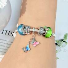 S925镀银，多种款式定位扣供您选择，夹扣锁设计，小巧尺寸，轻松搭配各种手链和项链。它们可以让您的珠宝组合更加个性化，轻松打造您的独特风格，让每件串珠配饰都更加与众不同。 - 銀色 - 查看 5