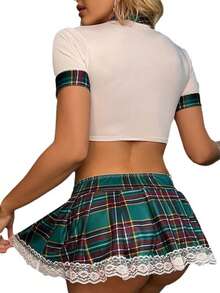 Playful Plaid Lingerie Set For Women, 2-Piece Cheeky Bra & Panty Set, Sexy Collegiate Schoolgirl Costume Outfit - 綠色 - 查看 2