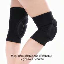 1 Cặp miếng đệm đầu gối dày dặn, êm ái dành cho các hoạt động thể thao và ngoài trời. Chất liệu bền chắc, pha trộn giữa polyester, nylon và neoprene. Thiết kế dễ dàng đeo vào. - màu đen - Xem 6