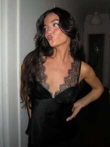 HH Women's Elegant Camisole Contrast Lace Sleeveless Tank Top, Sexy Vintage Style Slim Fit Camisole, 2026 New Fashion Street Wear