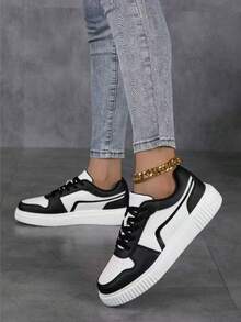 Novos Tênis de Skate Unissex de Sola Grossa, Estilo Coreano da Moda, Calçados Esportivos para Todas as Estações, Tênis Brancos Respiráveis e Estilosos, Tênis de Skate Planos, Tênis Versáteis - Preto e Branco - Visão 2