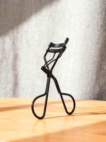 Bobbi Brown Naturally Curling Eyelash Curler, Black Eyelash Curler, Long-Lasting Portable Eyelash Curler, Makeup Tool. - Black - View 5