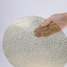 一套一次性金色餐垫，13英寸圆形金箔网状压纹秋季餐桌垫，金色金属薄网桌旗，适用于家居装饰、餐桌、婚礼、生日派对 - 滿天星 - 查看 4