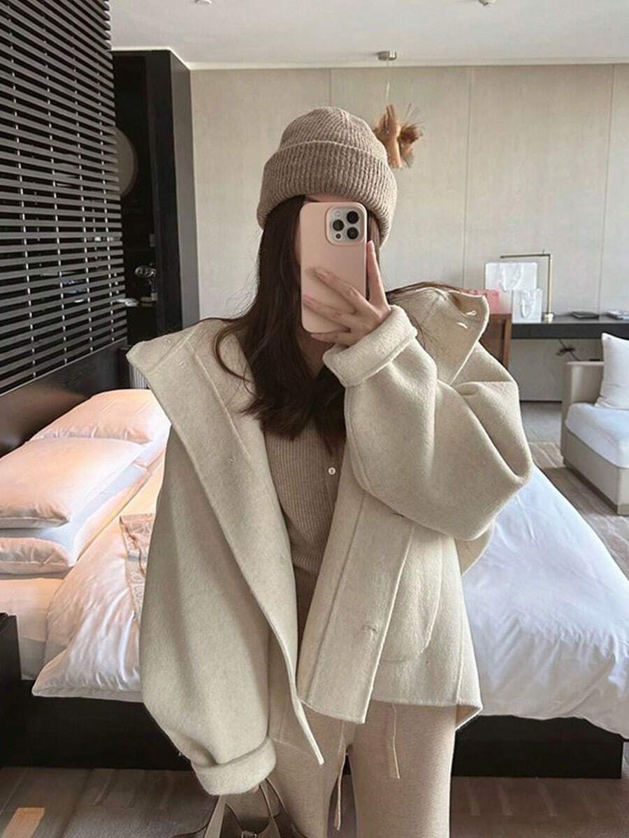 Poncho otoño e invierno nuevo japonés dulce abrigo con capucha Novedad otoño/invierno estilo capa para tallas pequeñas: abrigo con capucha de estilo dulce inspirado en Japón. Abrigo de lana de primera calidad, largo medio, con capucha y botones. Bonito abrigo de lana estilo capa, largo medio, para llevar con ropa informal. - Beis - Ver 1