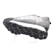 Adidas FUTRO MIXR 男女通用跑步鞋，轻便户外休闲运动鞋，适合日常锻炼和旅行，舒适 KJ2055 - 純灰/白色/亮白 - 查看 6