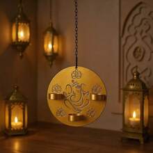 金色圆形烛台，墙面装饰，可悬挂于玄关、客厅、餐厅等家居环境，也是咖啡馆和书店营造氛围的必备物品。