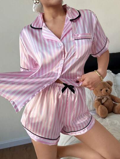 Dreamivo Bộ đồ ngủ nữ, cổ áo sọc thanh lịch in hoa - Áo và quần cổ cài nút tay ngắn, đồ ngủ bằng vải satin mềm mại, có thể giặt bằng máy, có thể mặc làm áo khoác ngoài