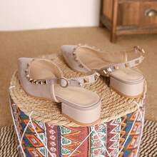 Zapatos de tacón para mujer Zapatos de piel con puntera hueca y remaches Vestidos de verano combinados con sandalias de tacón alto Bailarinas francesas de color nude para mujer - Albaricoque - Ver 5