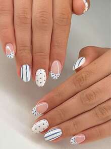 24 Peças Unhas Acrílicas Francesas Oval com Bolinhas, Ajuste Perfeito, Conjunto Inclui: 1 Peça Gel Jelly e 1 Lixa de Unha. Unhas Curtas com Bolinhas Fazem Suas Pontas dos Dedos Brilharem Intensamente, Adequadas para Festas, Dança e Uso Diário.