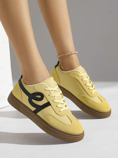 女士春秋新款防水防滑休闲鞋，圆头低帮舒适百搭运动鞋，撞色运动休闲鞋，复古平底硫化鞋，适合所有季节