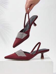 女士镶钻饰带优雅尖头露跟猫跟派对高跟鞋，酒红色