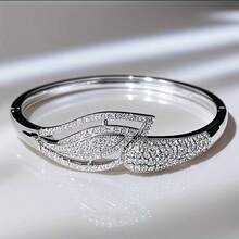 1pc 18K Gold Plated Copper Bracelet With Rhinestones, Elegant & Luxurious Leaf Design, Suitable For Daily Wear And Party Occasions - Multicolor - View 3