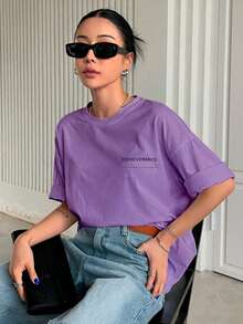 T-Shirt With "Perseverance" Print Lettering. Minimalist, Casual, Modern, Sophisticated, Simple, Basic, Summer, Oversized. - Lilac - View 6