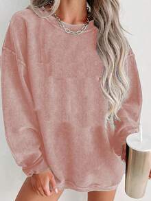 Christmas Outfit Women - Pittsburgh Steelers Logo Oversized Black Crewneck Sweatshirt - Bold 'Steelers' Text, Perfect For Fans - Long Wavy Platinum-Blonde Hair (Styled) Silver Chain Necklace Light Brown Tumbler With White Lid Clear Straw - Plain White Background Highlighted Fan Apparel- Winter Clothes For Women, New Years Outfit Women, Nye Party Outfit For Women - 粉色 - 查看 4