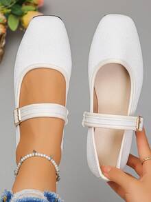 White Fine-grained Fabric