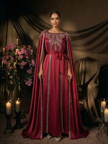 Damklänning i lyxig satin med broderi, pärlbroderad kapärm och bälte i vinröd kaftan, böljande, blygsam, formell kvällsfest, abaya för bröllopsgäster - Röd - Visa 3