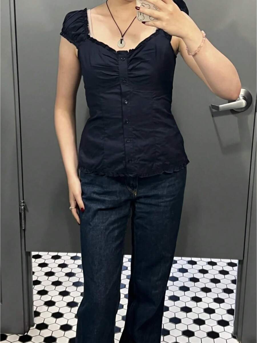 Women Button Down Lace Top V Neck Ruffle Low Cut Cap Sleeved Babydoll Cute Shirt Slim Fit Coquette Blouse - 藏青色 - 查看 1