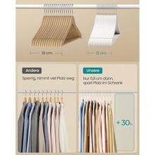 SONGMICS Kleiderbügel Holz, 20er Set, Holzbügel schlank, Bügel, Einkerbungen im Schulterbereich, Hosenbügel, 360° drehbarer Haken, Birkenholz, für Träger und Jacken, wolkenweiß CRW040W01-4468 - Wolkenweiß - Übersicht 5