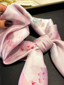 1 Stück eleganter Schmetterling & Blumen Muster 70cm quadratischer Schal/Bandana für Frauen, geeignet für Lässig, Streetwear, Kopftuch, Outdoor Sonnenschutz, dekoratives Accessoire - Babypink - Übersicht 3