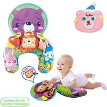 婴儿趴卧游戏垫带摇铃玩具 - 包括U型学习垫和色彩鲜艳的动物水果图案 - 促进运动技能发展，经久耐用，带有摇铃和BB音 - 趣味设计，柔软面料