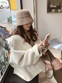 Poncho otoño e invierno nuevo japonés dulce abrigo con capucha Novedad otoño/invierno estilo capa para tallas pequeñas: abrigo con capucha de estilo dulce inspirado en Japón. Abrigo de lana de primera calidad, largo medio, con capucha y botones. Bonito abrigo de lana estilo capa, largo medio, para llevar con ropa informal. - Beis - Ver 3