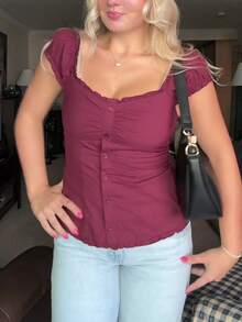 Women Button Down Lace Top V Neck Ruffle Low Cut Cap Sleeved Babydoll Cute Shirt Slim Fit Coquette Blouse - Đỏ - Xem 5