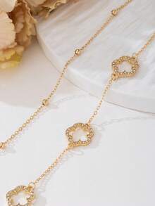 1pc Luxury Fashion Delicate Hollow Clover Pendant Necklace For Women, Gold (The Number Of Beads On The Chain May Vary Due To Handmade Cutting, But The Final Length Remains The Same) - Yellow Gold - View 4
