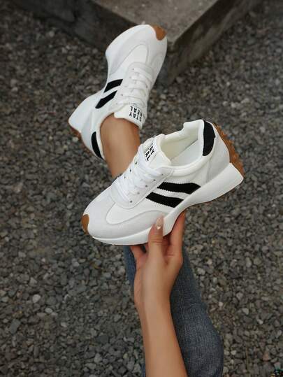 أحذية رياضية كاجوال متعددة الوظائف للنساء، بتصميم لون متعدد الألوان وأربطة، مناسبة للارتداء في المدينة والخارج بطابع عصري