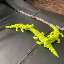 3D-Printed Small Crocodile Toy Ornament - One-Piece Movable Joints, Fun Fidget Trinket For Stress Relief - Multicolor - View 7