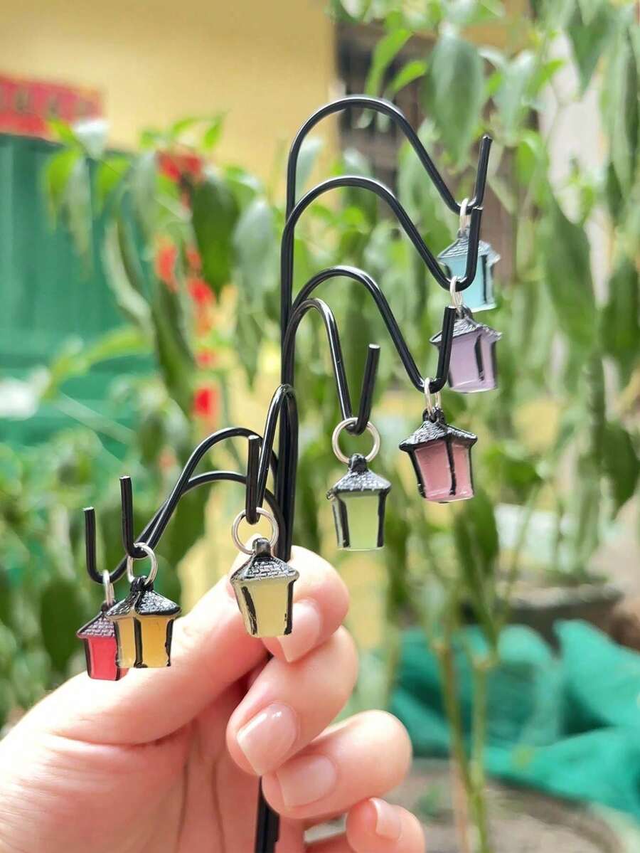 Vườn Ánh Sáng, Tượng nàng tiên nhỏ bằng nhựa với đèn lồng nhiều màu sắc, Trang trí Giáng sinh ngoài trời phong cách mộc mạc, Đồ trang trí để bàn trong nhà và đồ thủ công, Trang trí ngoài trời chạy bằng năng lượng mặt trời, Trang trí Giáng sinh, Thiết kế độc đáo, Trang trí sân vườn địa phương, Đồ trang trí sân vườn - Nhiều màu - Xem 1