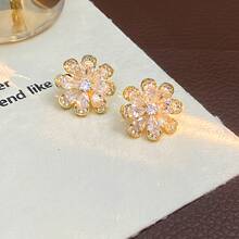Seaside Vacation Style Pearl White Flower Earrings Light Luxury Niche Design Sense Stud Earrings Wedding Bridal Jewelry - 31#E6505 Silver Needle - Gold - View 27