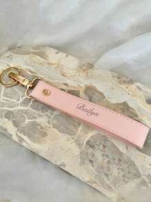 定制字母PU皮革钥匙扣，个性化腕带钥匙扣，婚礼派对礼品，汽车钥匙扣，男女通用皮革钥匙扣，小饰品 - 彩色 - 查看 29