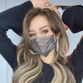 New Fashionable Rhinestone Face Mask, UV Protection, Breathable, Lightweight, Unisex, Shiny Daily Dust-Proof Design,Valentine's Day Costume
