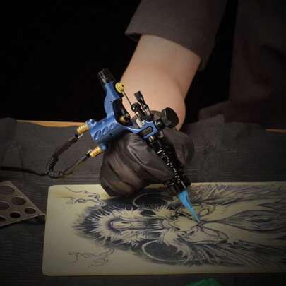Máquina de tatuaje profesional para salón en casa, portátil, de aleación de aluminio, delineador y sombreador, pistola de tatuaje con motor, color azul