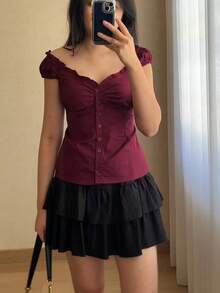 Women Button Down Lace Top V Neck Ruffle Low Cut Cap Sleeved Babydoll Cute Shirt Slim Fit Coquette Blouse - Đỏ - Xem 2